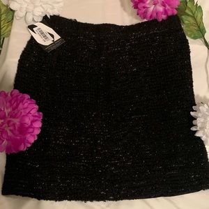 🌹Black With Metallic Silver Mini Skirt🌹